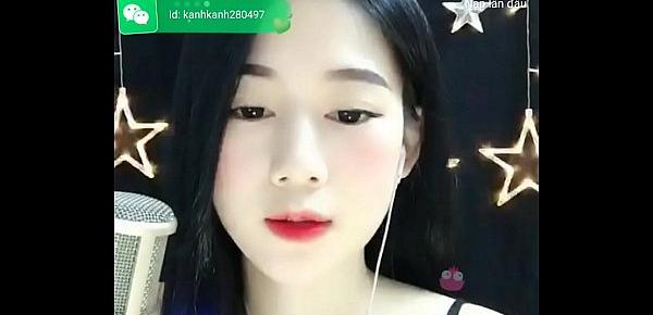  Hotgirk Kiều Anh livevstream trên Uplive